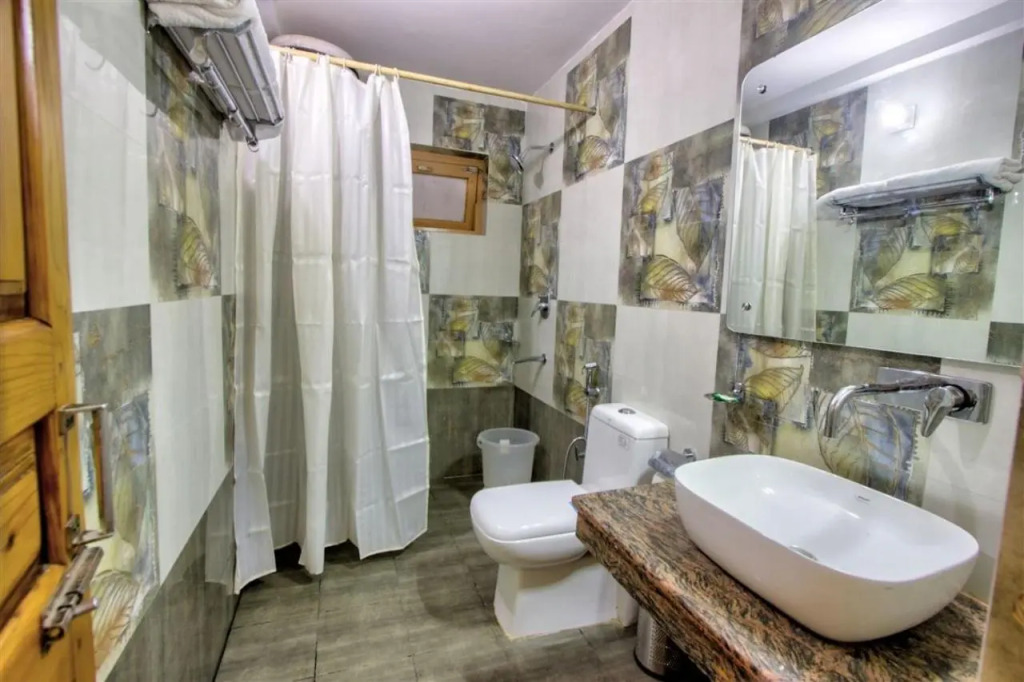 Hotel Samiru Manali