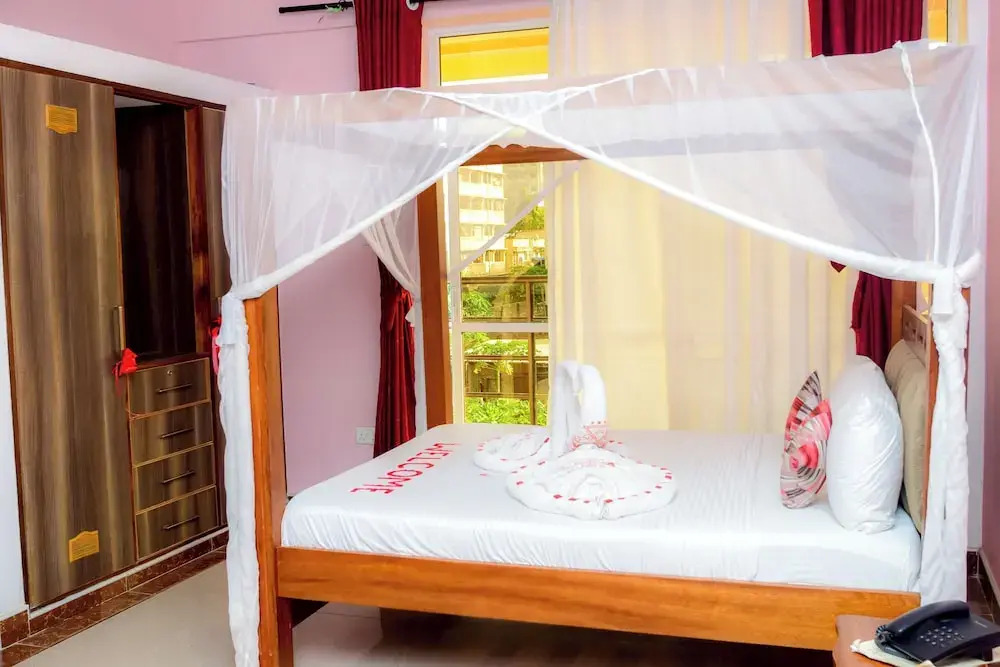 Vidzo Royal Inn