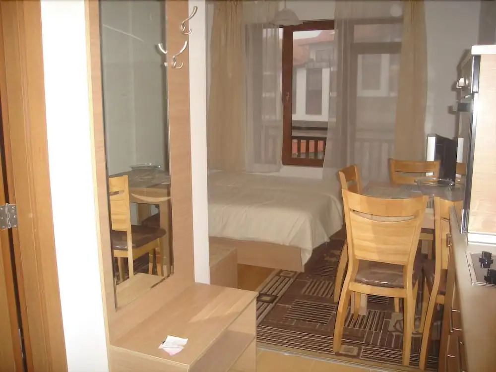 Semiramida Garden Apartment 12