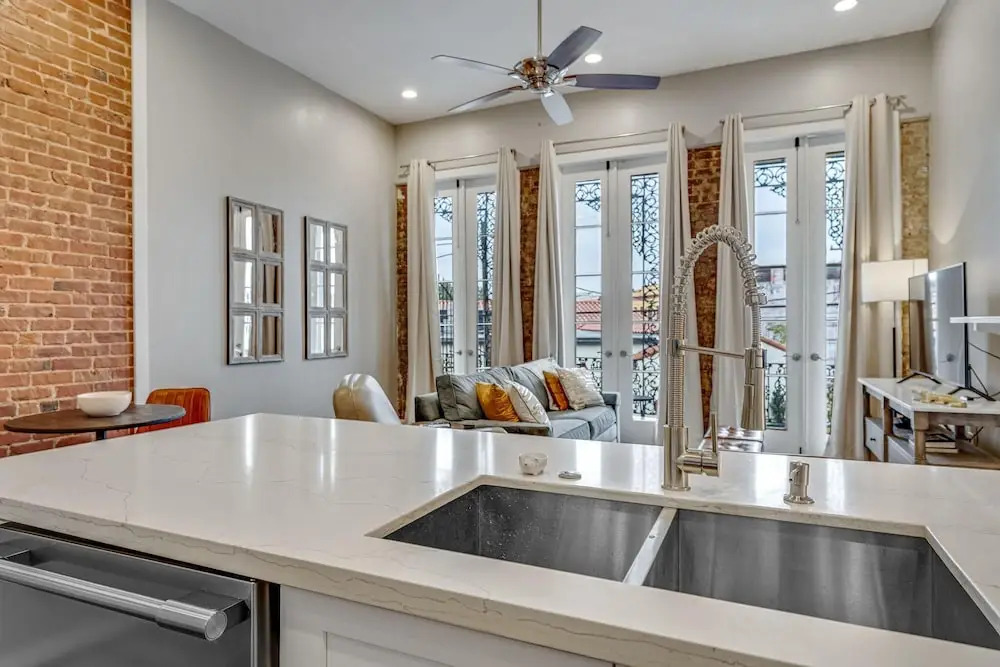 Luxurious Lower Garden District Condo w/ Balcony!