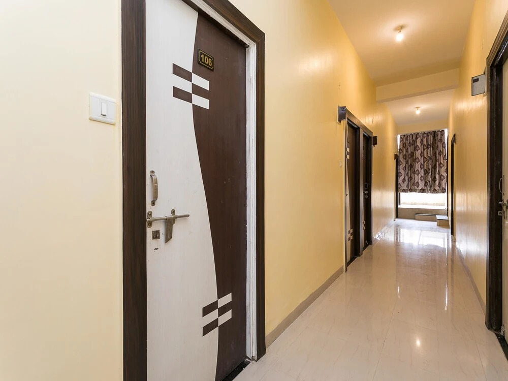 OYO 6292 Hotel Laxmi Niwas