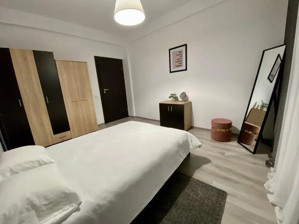 Lovely residential 1 bedroom flat with indoor pool