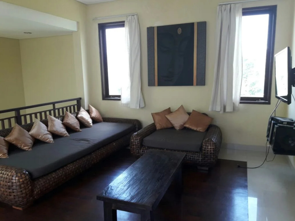 The Legian Hotman Paris III