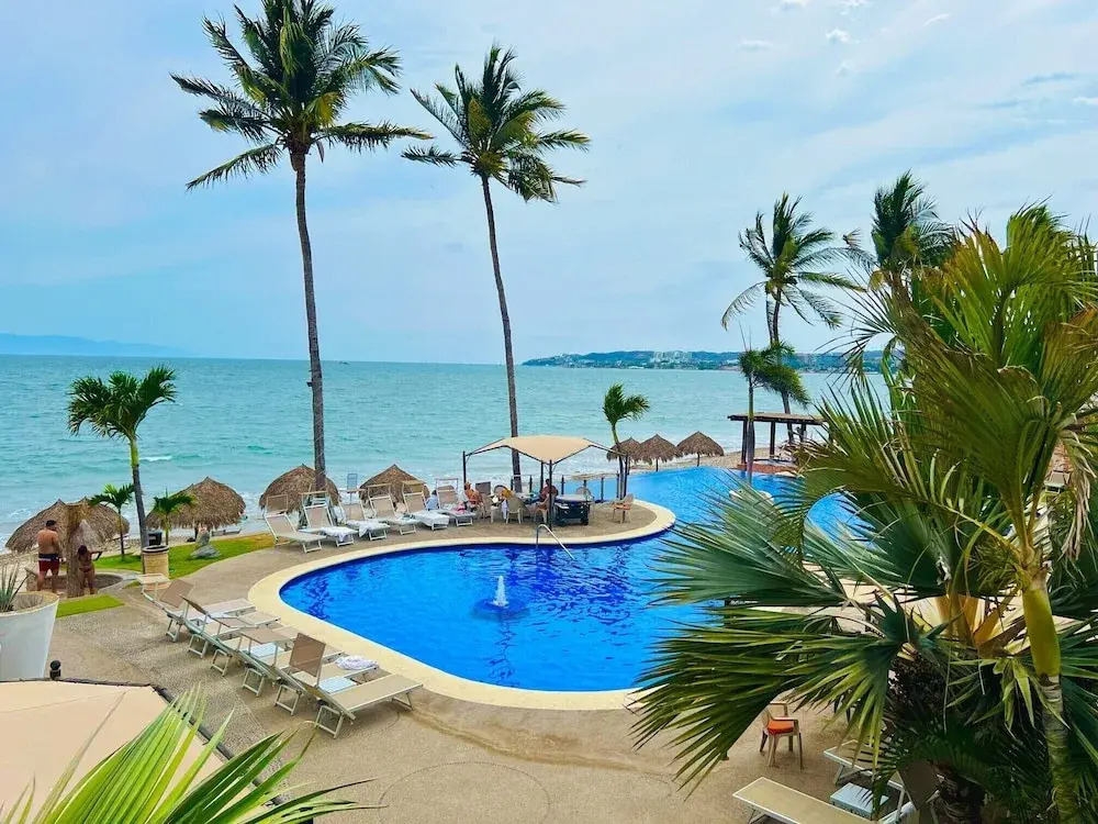 Los Picos Hotel & Suites Bucerias