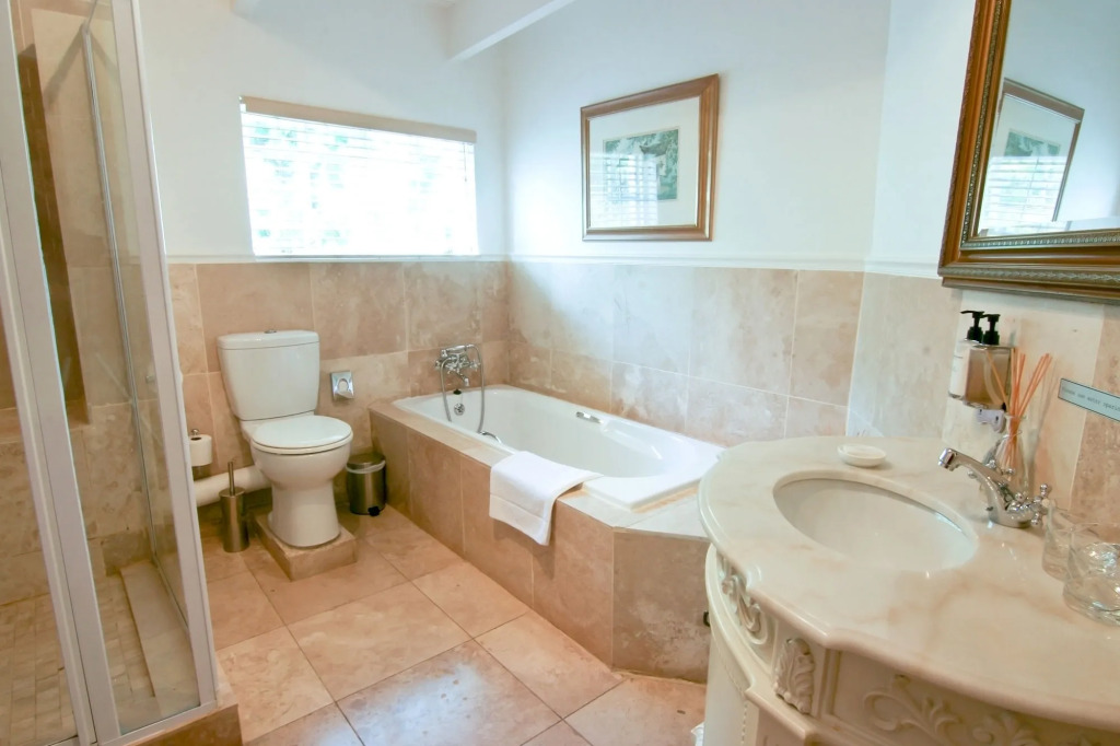 Maison Chablis Guest House
