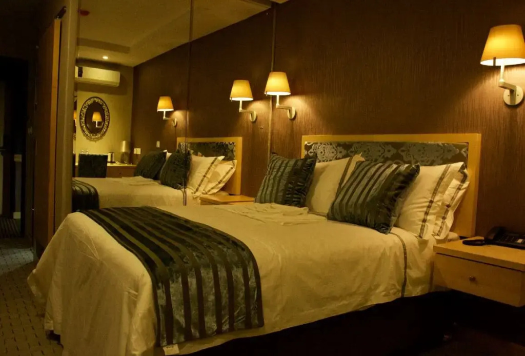 Aquarian Tide Hotel