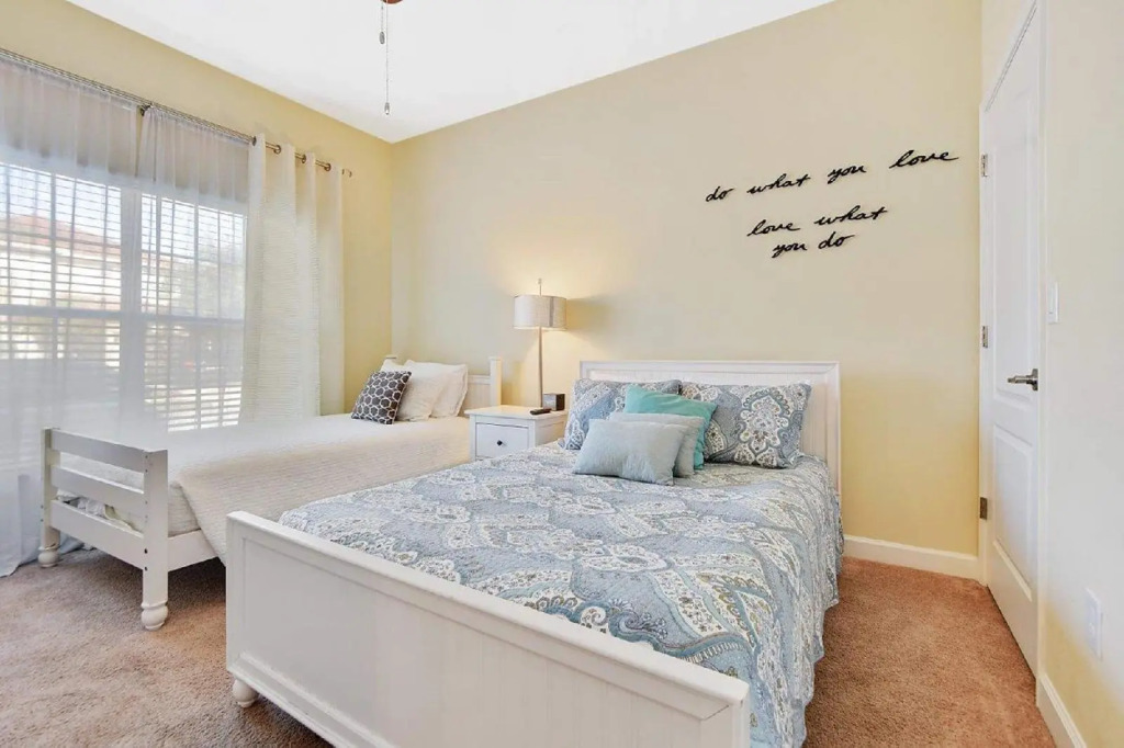 Lake View Paradise