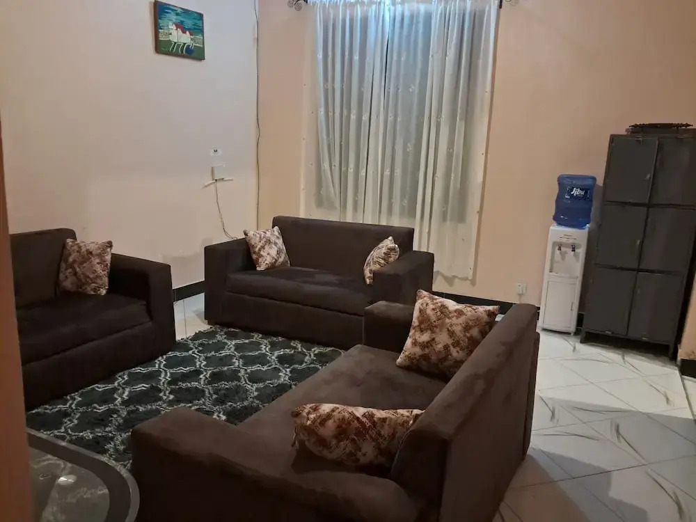 victorious chillzone hostel