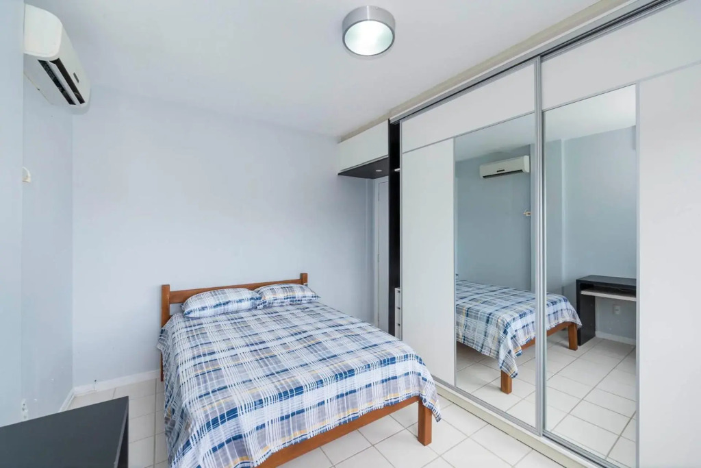Apartamento com Vista Mar a 30 metros da praia