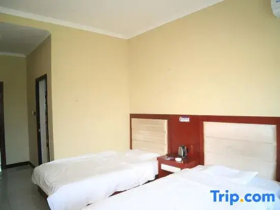 Huayin Dongyuan Hotel