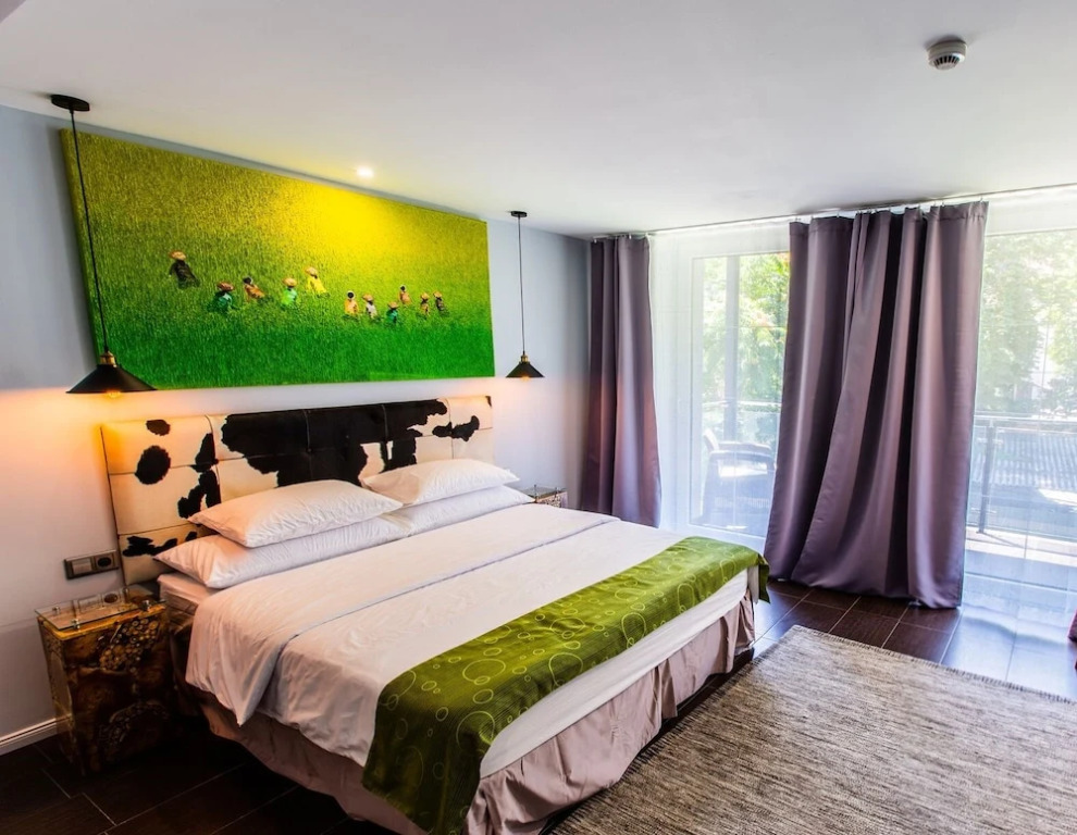 The One Hotel
