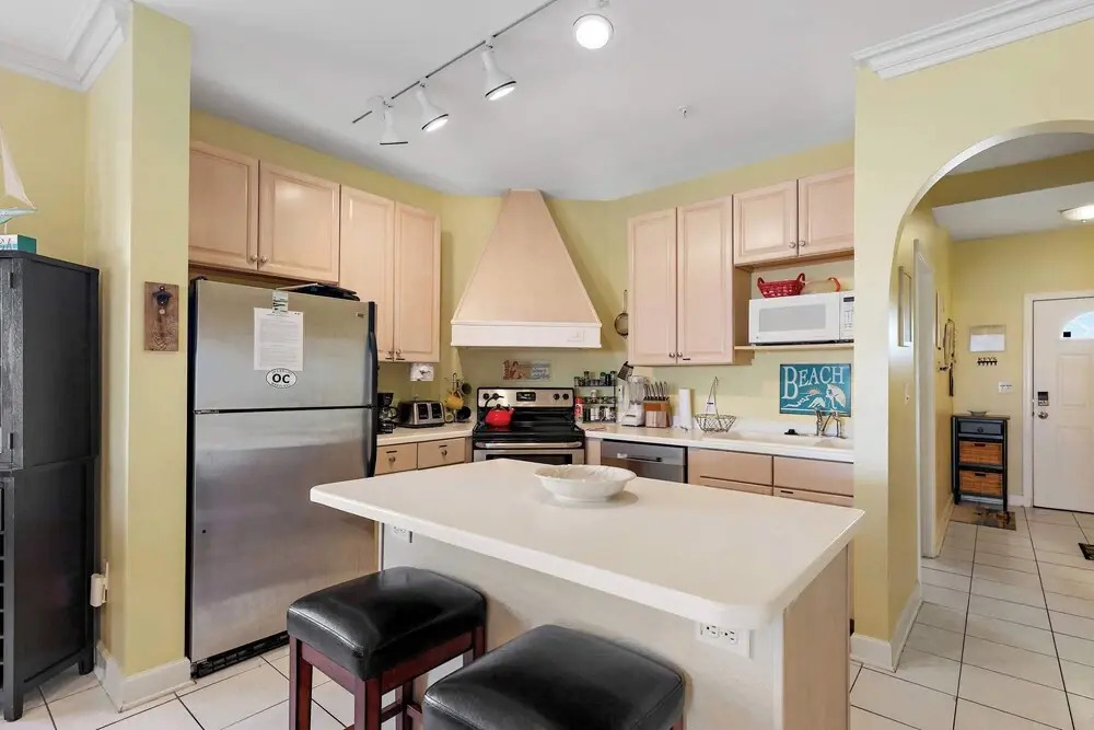 Maresol 310 Bayfront 3BR Condo, Sunset Views, Jetted Tub & Pool