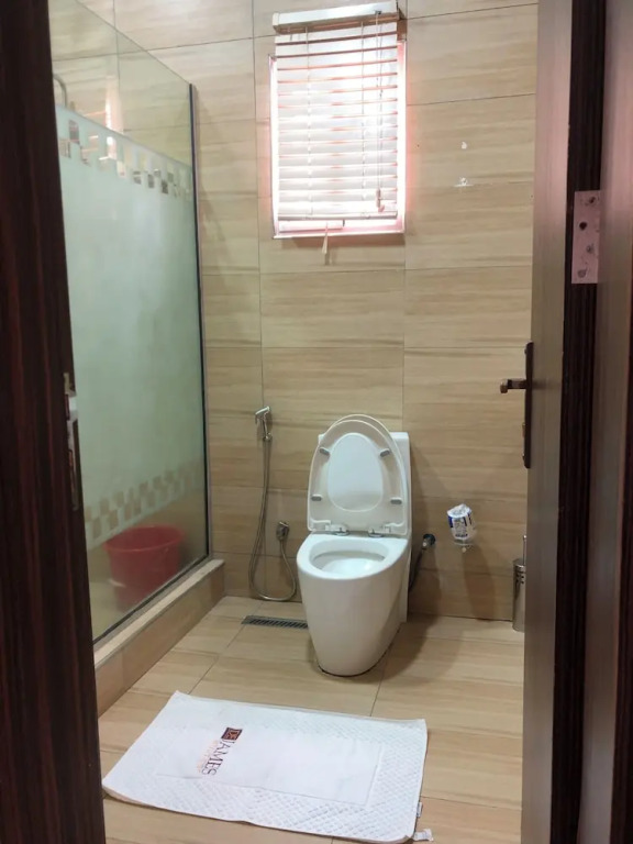 De James Hotels and Suites