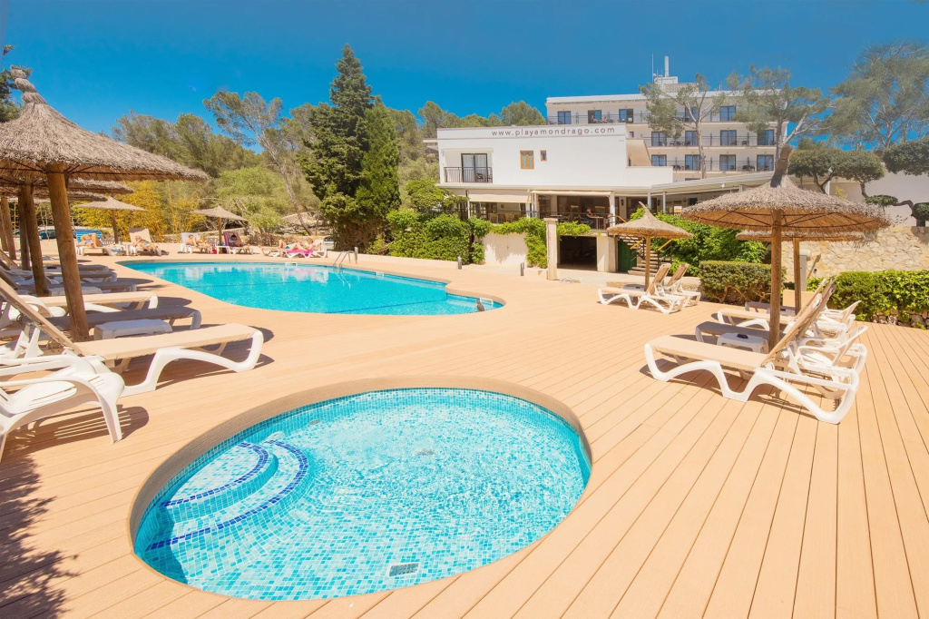 Hotel Playa Mondrago