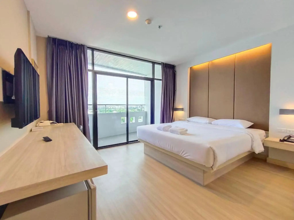Ebina House - SHA Extra Plus