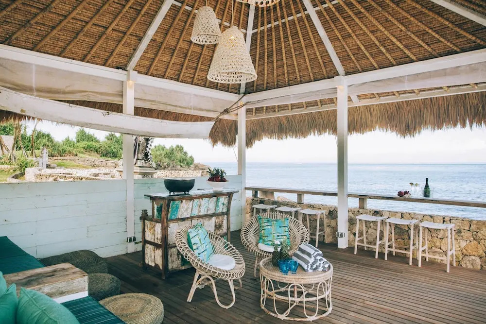 Driftwood Villas