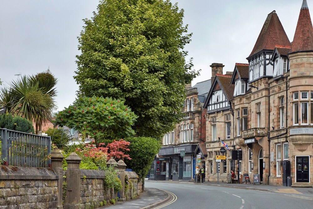 2 Bedroom Holiday Apartment in Matlock