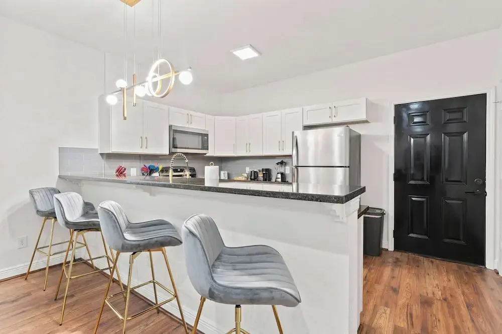 NRG Medcenter 2BD 2 5BA w Fencedyard Washerdryer