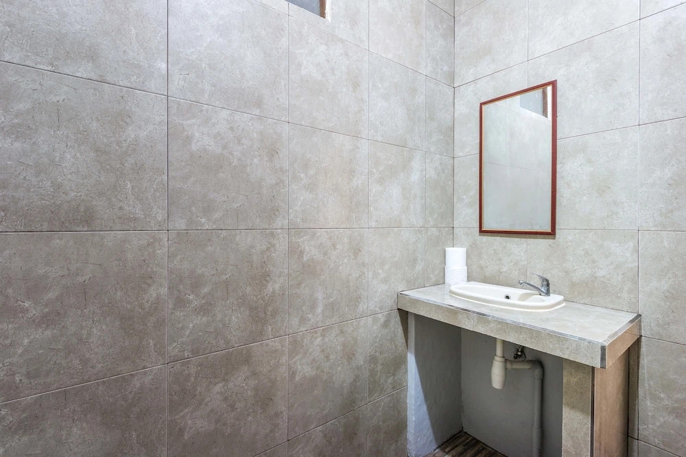 RedDoorz near Duyung Beach Sanur