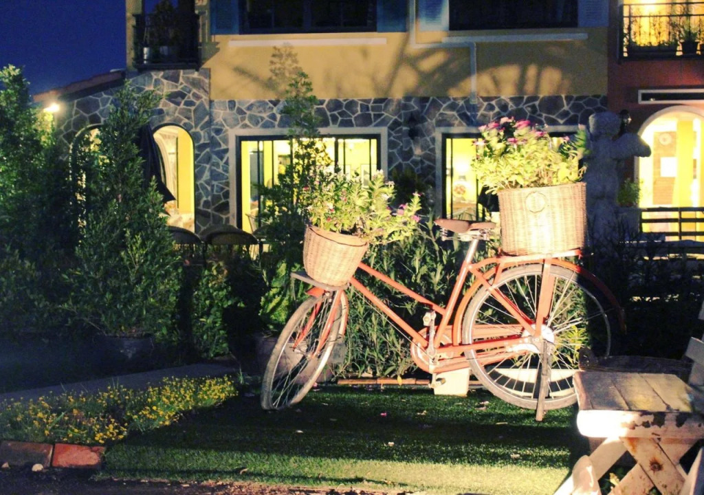 ชรัส รีสอร์ท เกาะล้าน