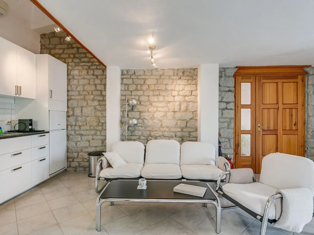 Spacious Holiday Home in Seget Vranjica With Garden