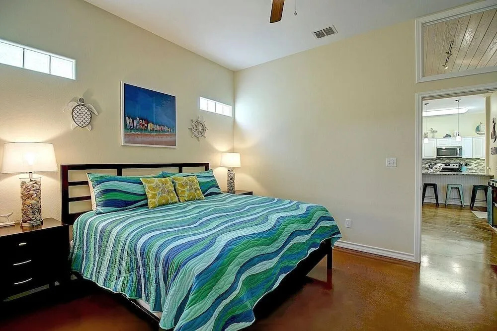 Blue Pelican 3 Bedroom Townhouse by Redawning