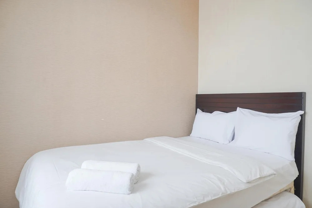 Cozy And Simply Look 2Br At 12Nd Floor Puri Garden Apartment