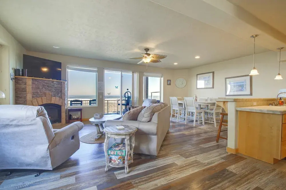 Quiet Waterfront Escape w/ Hot Tub & Beach Access!