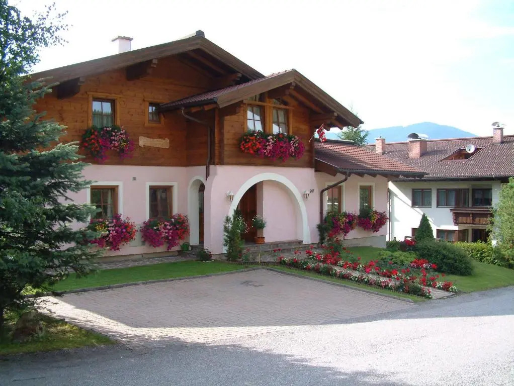 Haus Carina