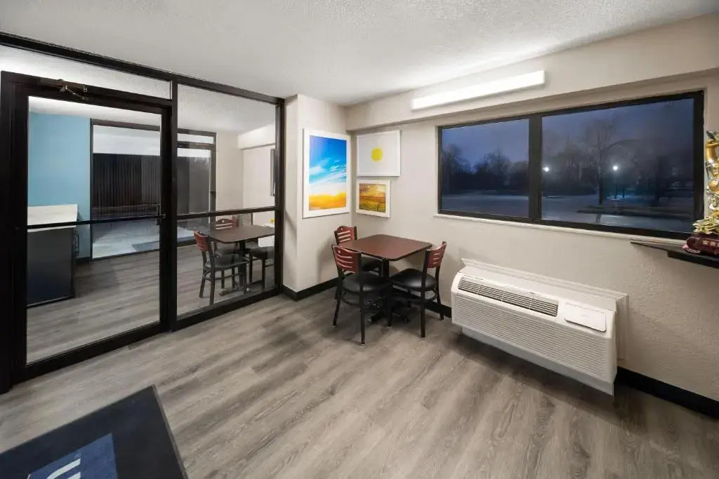 Days Inn by Wyndham Kansas City Northeast