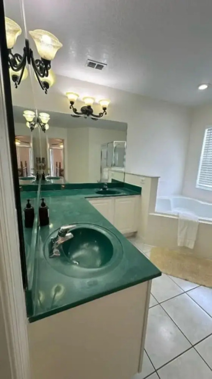 South Facing W/ Private Pool & Spa