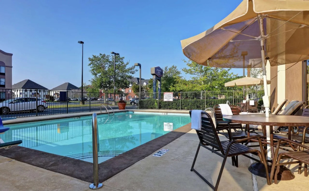 Hampton Inn Atlanta-Woodstock