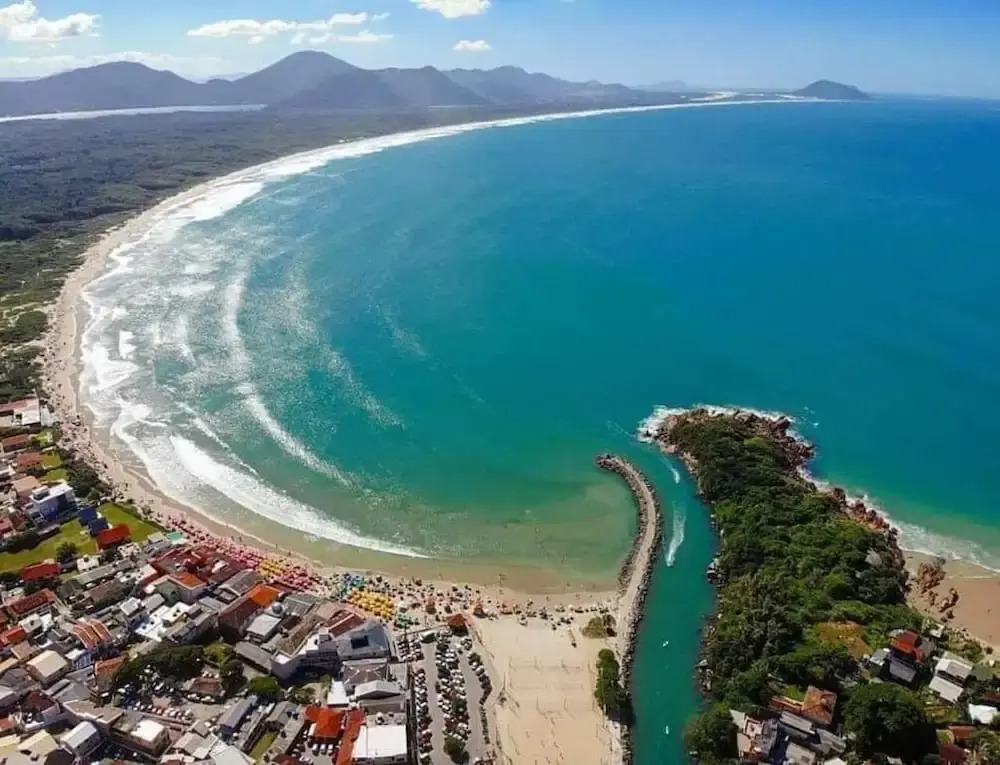 Nômades Beach House - Adventure Hostels