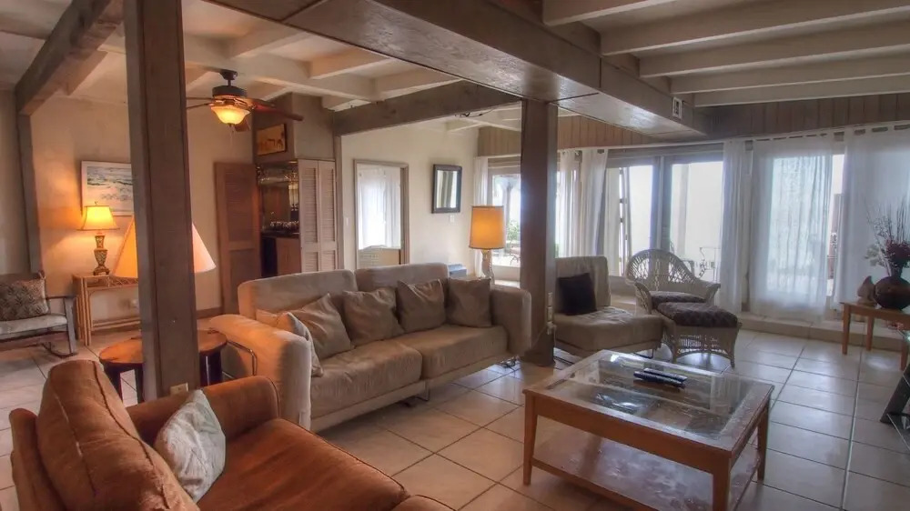 Chez Mireille - 5 Br Home