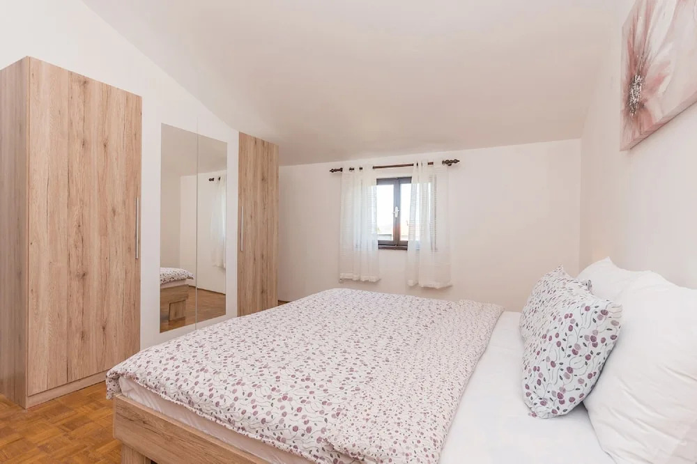 Apartment Lucija