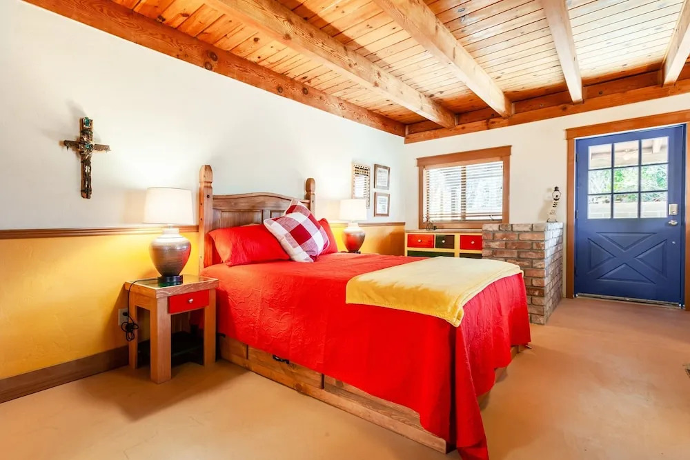 Casita Del Sol Charming Private Studio Studio Bedroom Cabin by RedAwning