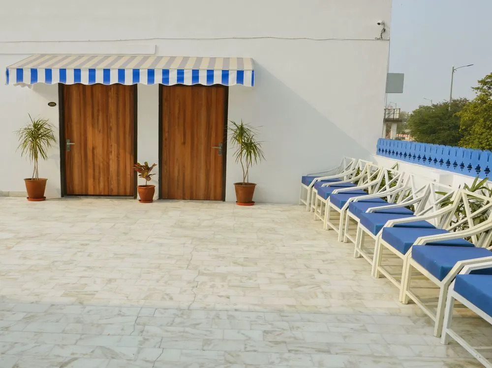 OYO 10963 Hotel Guman Auberge