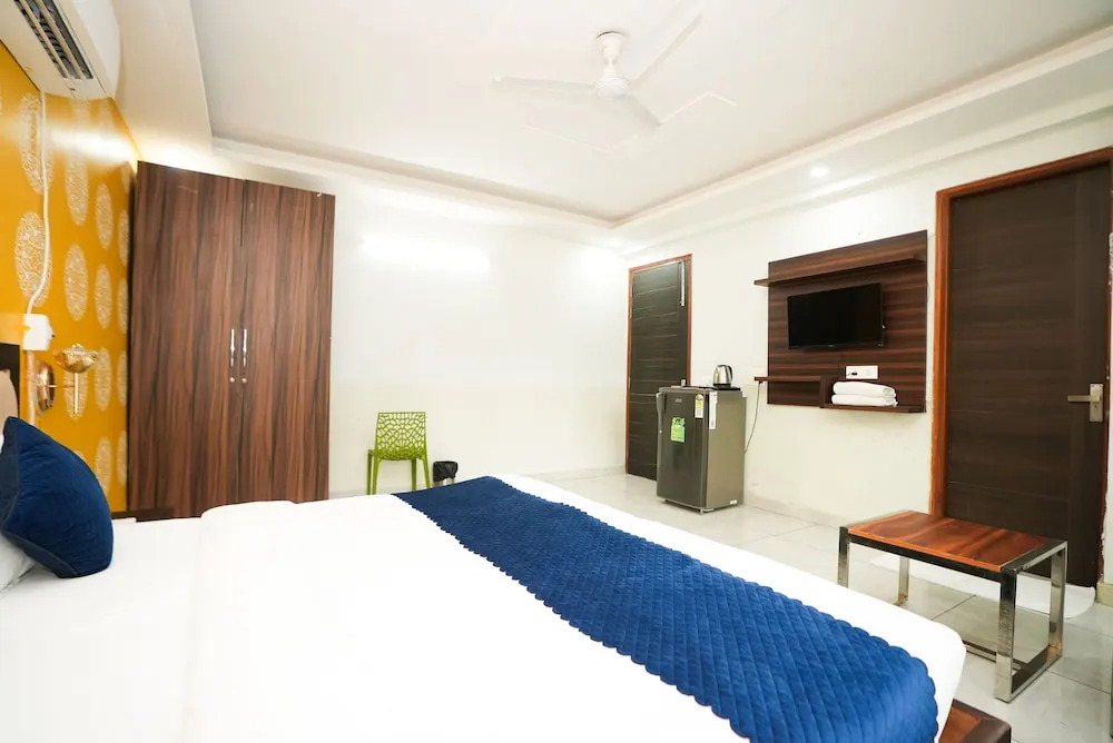 Tanvi Premium Residency