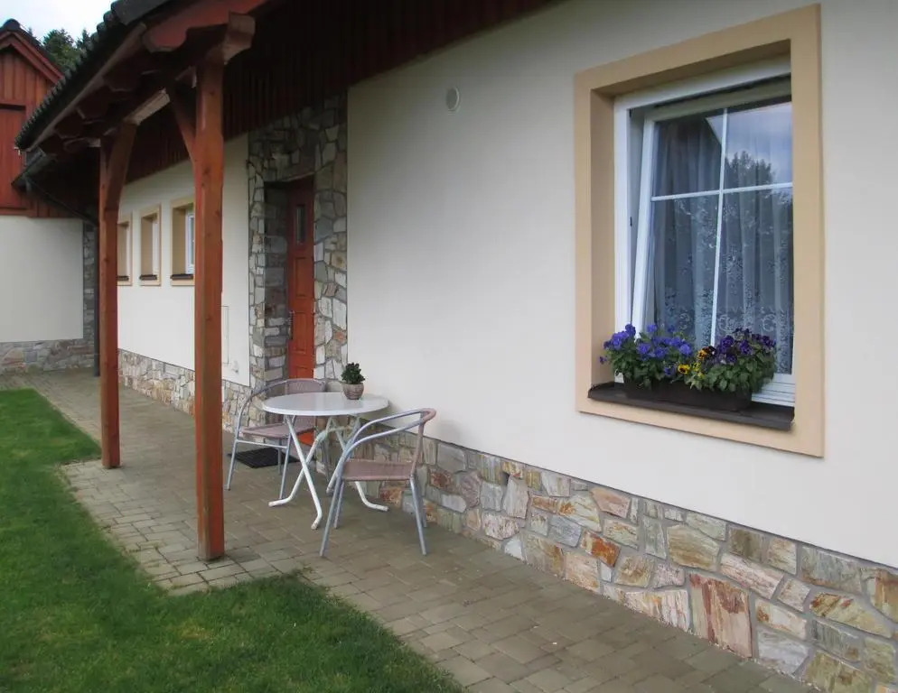 Apartman 300