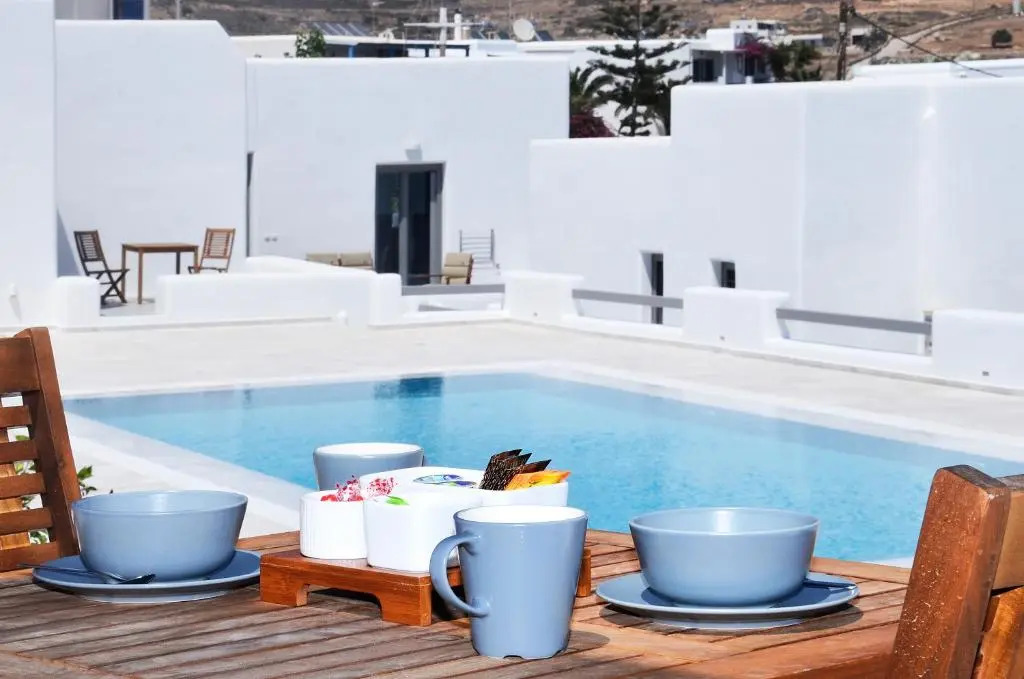 Ionathan Koufonisia Suites