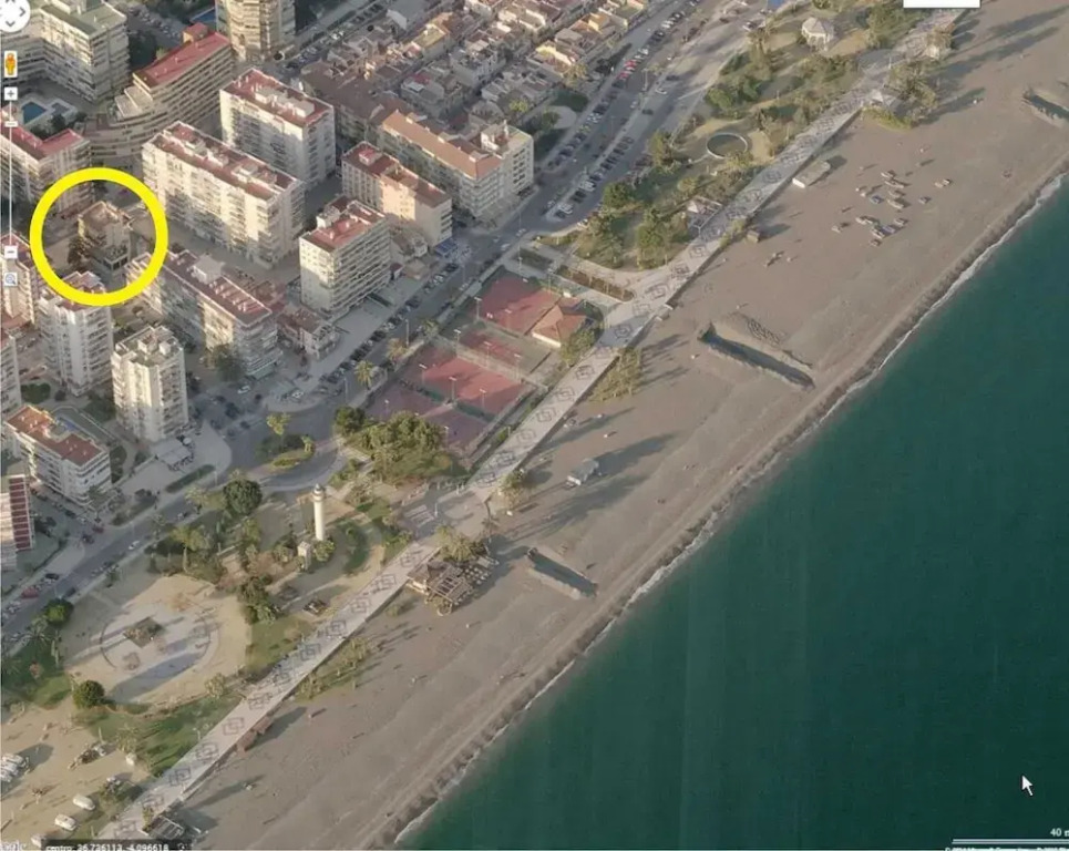 Beautiful and Modern 1b apt big Terrace 150 m From the Beach of Torre del Mar