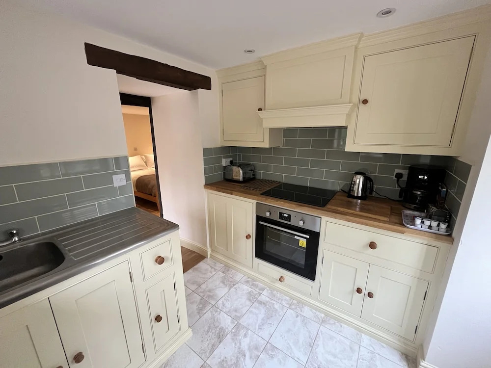 Swan House Tea Room and Bed & Breakfast