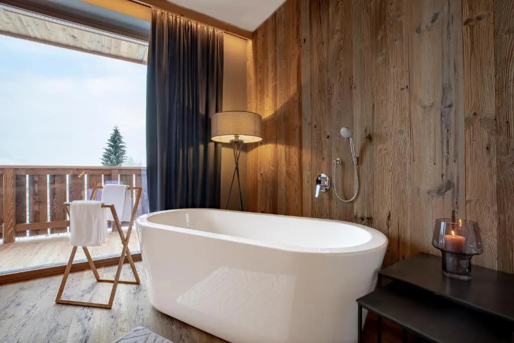 ALMMONTE SENSUM SUITES - Funky Living Hotel
