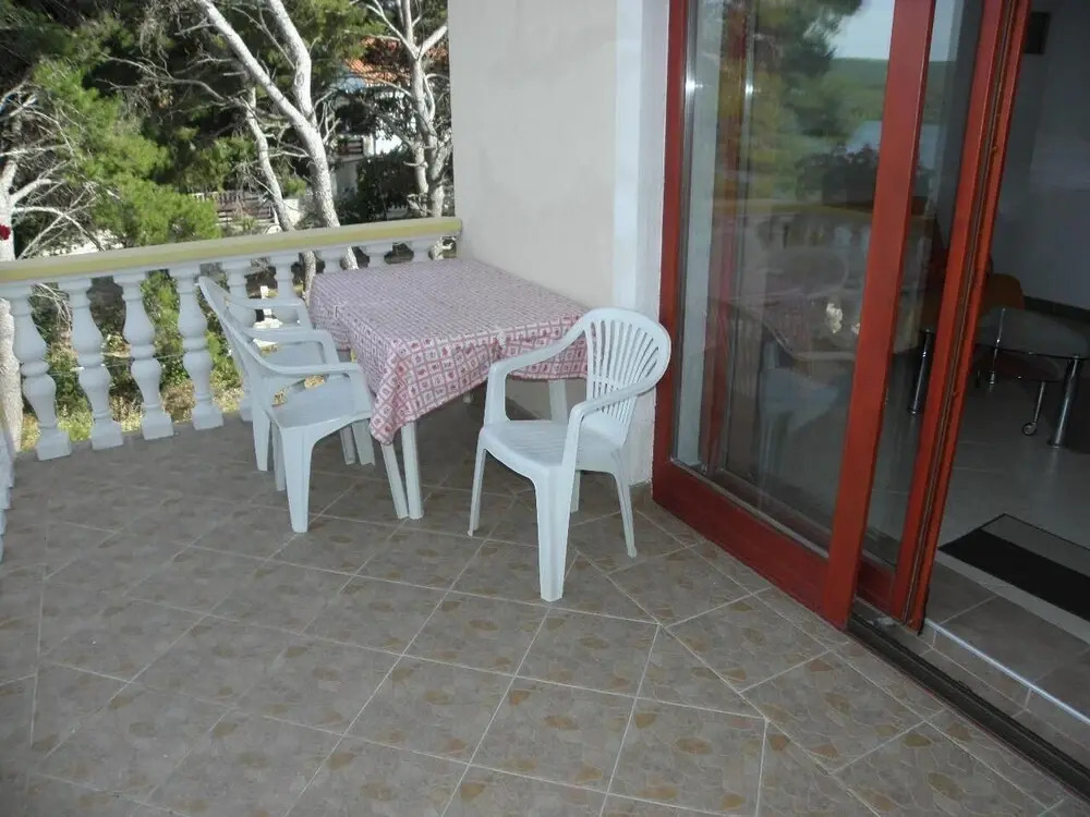 Josef - Seaview - A2 Crveni