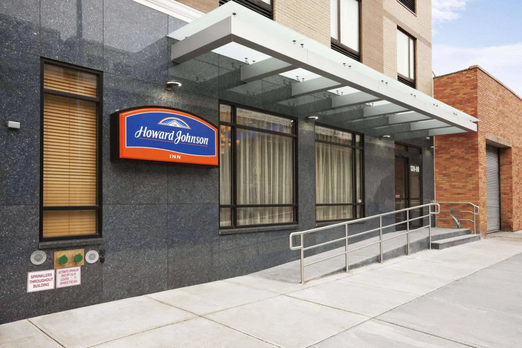 Howard Johnson Jamaica NY Near AirTrain JFK