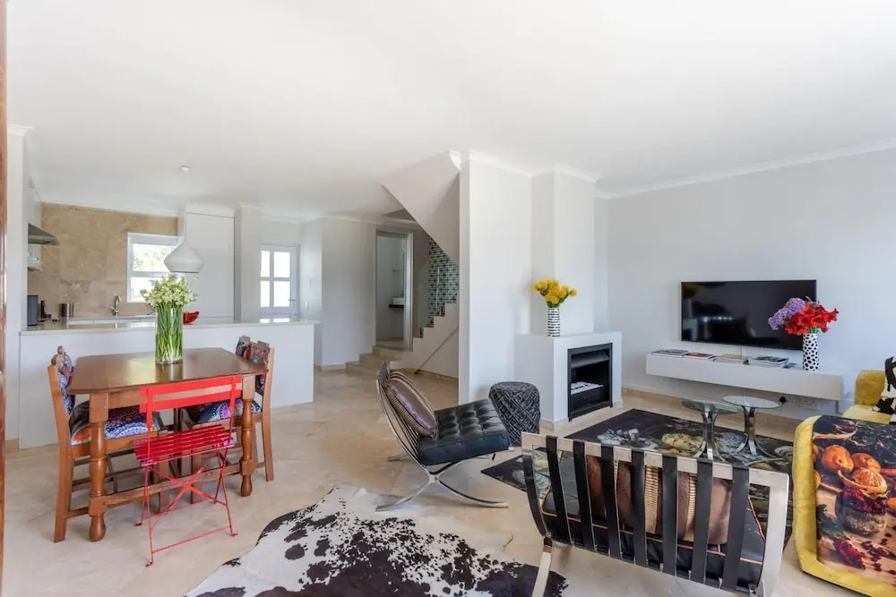 Unique City View Apartment in De Waterkant 207 DWP