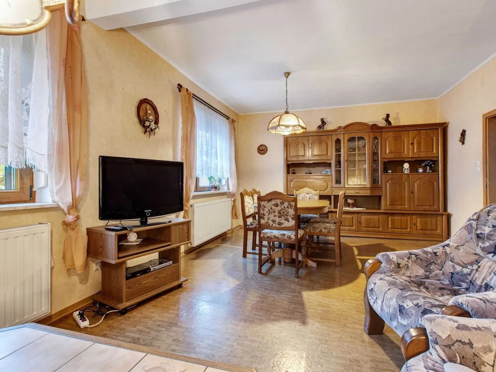 Holiday Home in Thuringia With Private Terrace, use of a Garden and Pool