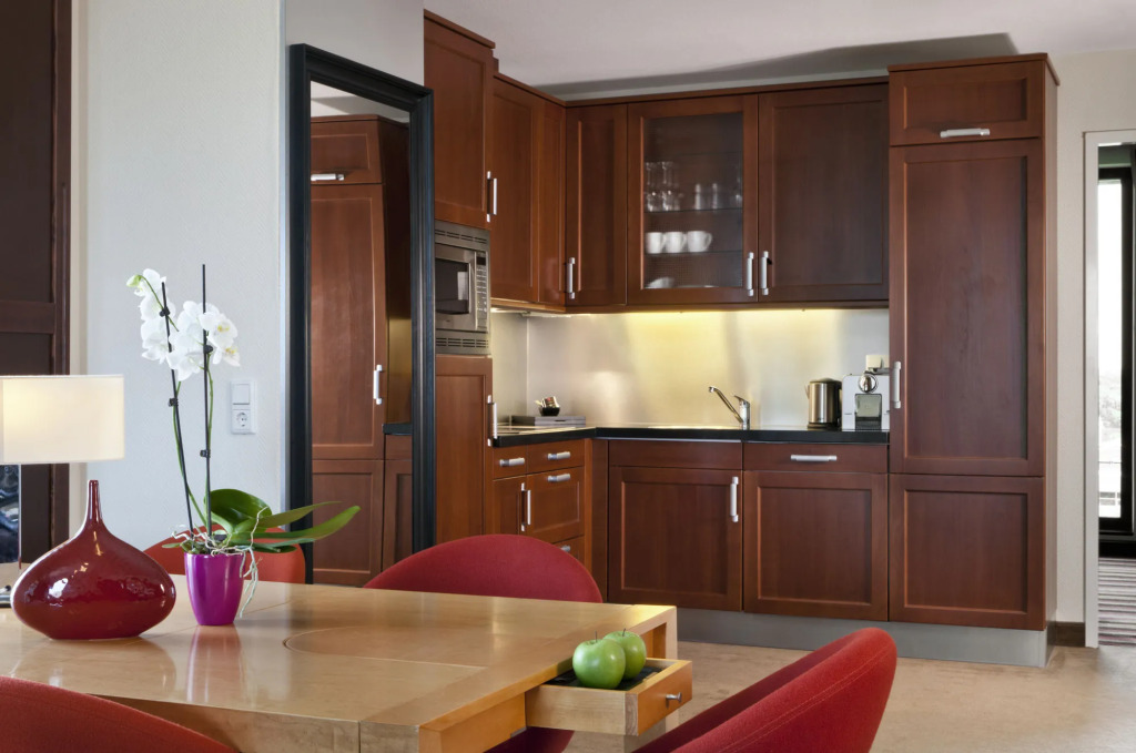 Отель Plaza Premium Grand Winston