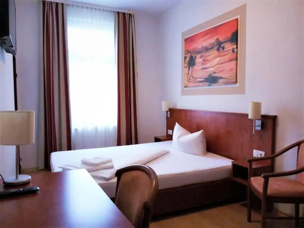 Hotel Pension am Ledermuseum