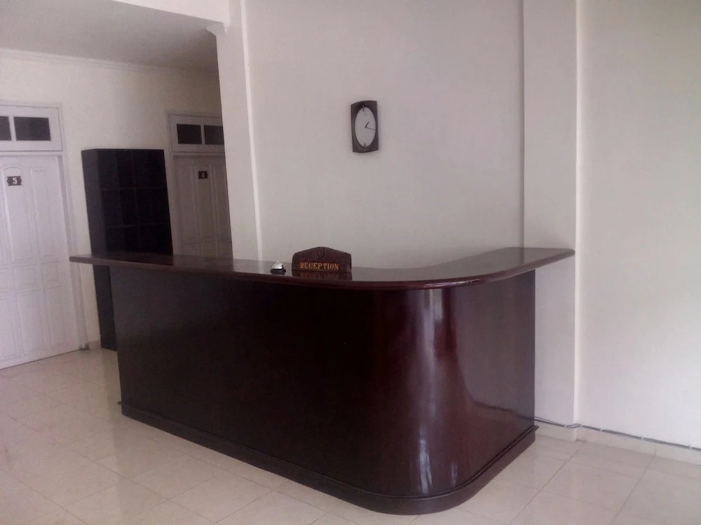 Palmyra Hostel
